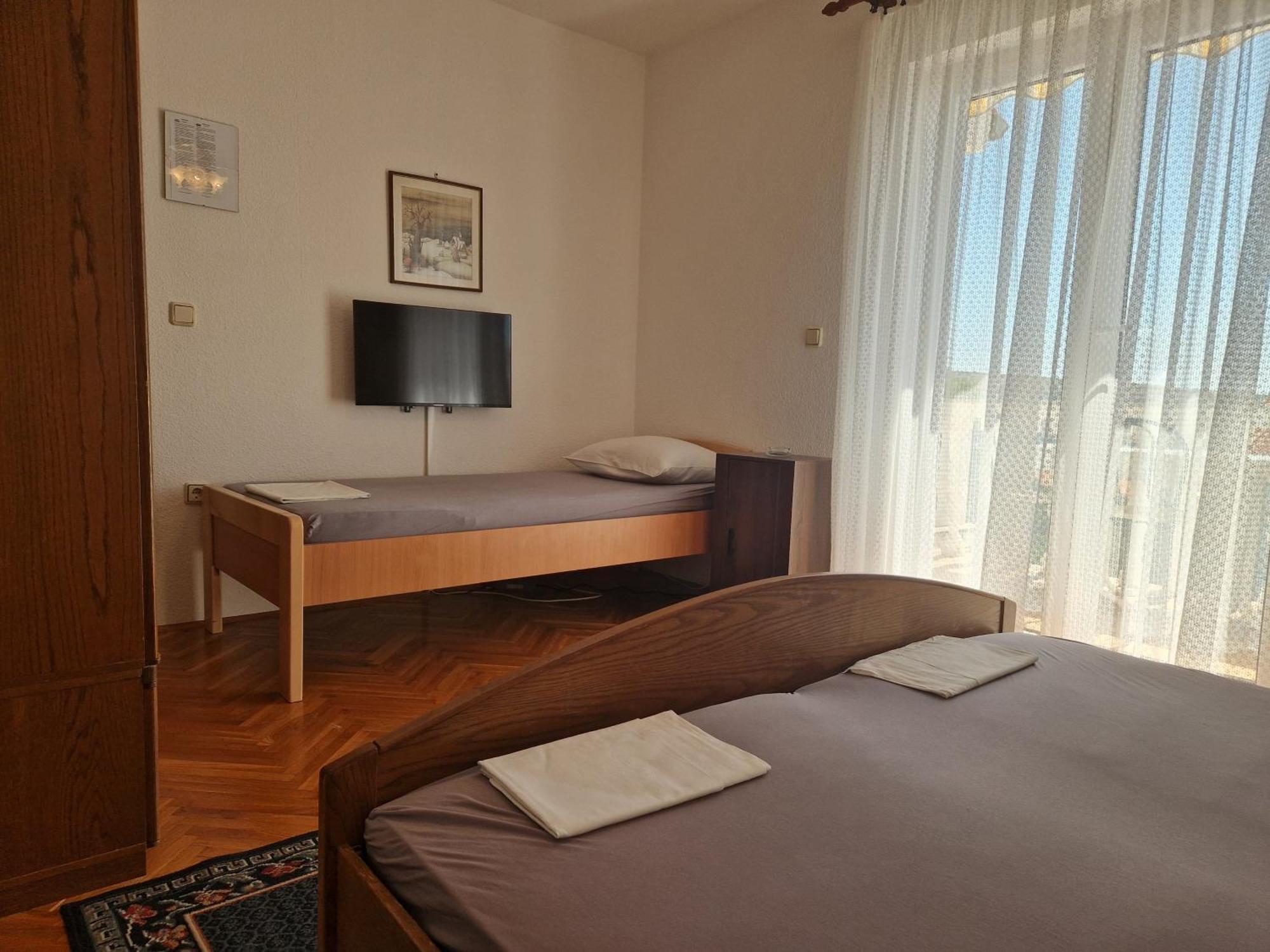 Apartments Vuksan Rab Town Szoba fotó