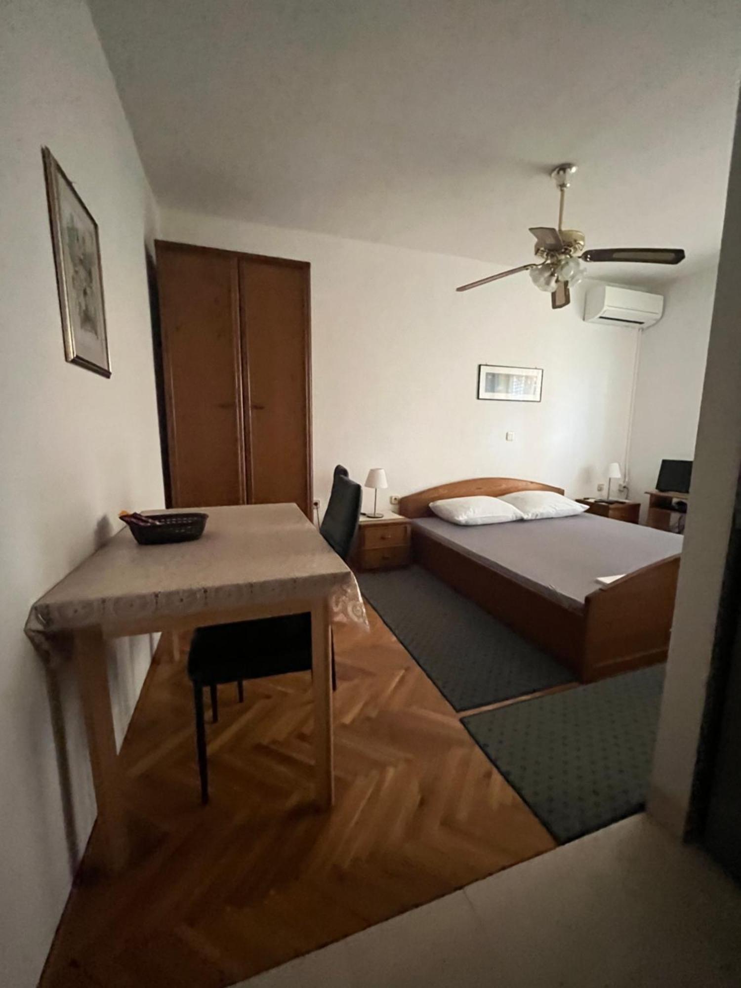 Apartments Vuksan Rab Town Kültér fotó